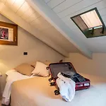 Tonni Apartment *